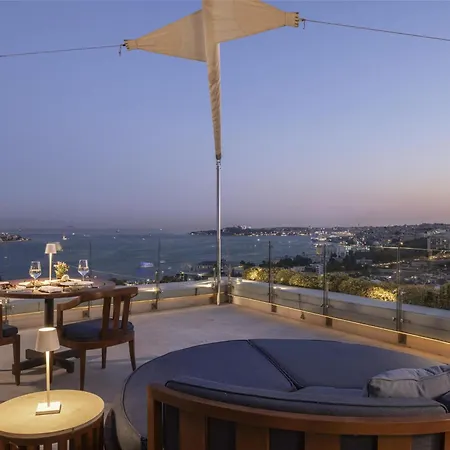 Conrad Bosphorus מלון 5*