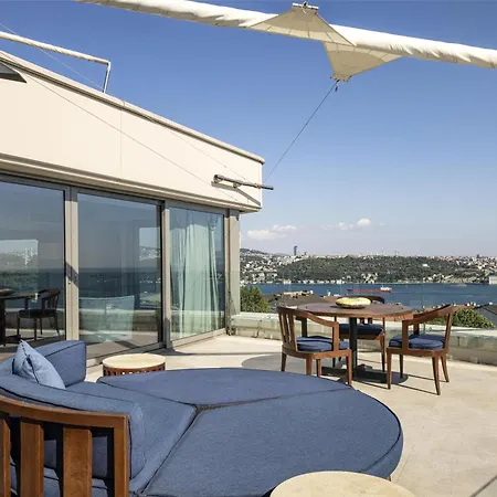 Otel Conrad Bosphorus 5*