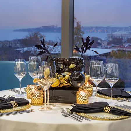 Otel Conrad Bosphorus 5*